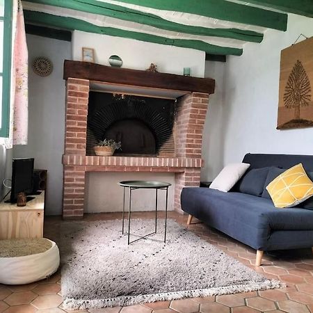 Charmante Maisonnette En Pierre Ecardenville-sur-Eure ภายนอก รูปภาพ