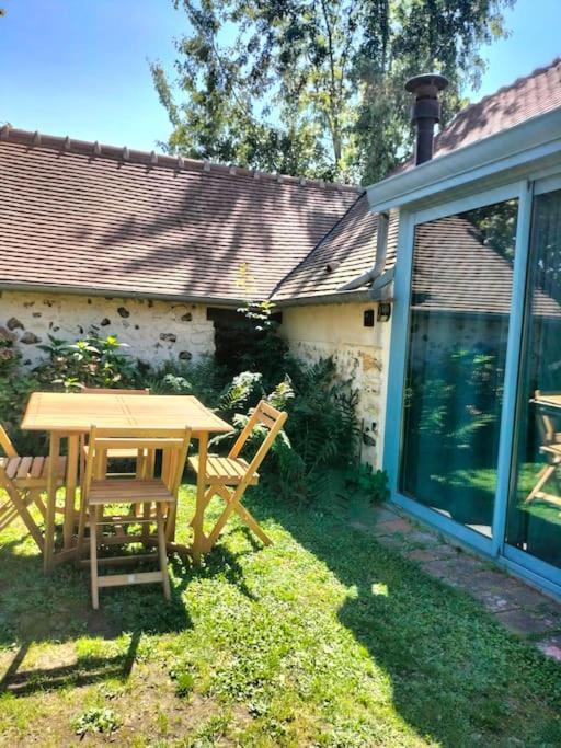 Charmante Maisonnette En Pierre Ecardenville-sur-Eure ภายนอก รูปภาพ